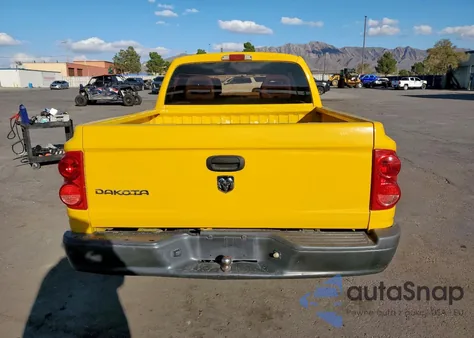 2006 Dodge Dakota Quad z USA, uszkodzony, nr VIN 1D7HE28K46S527550